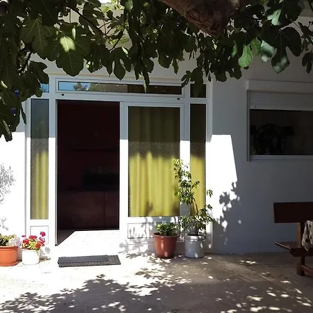 Apartman Rustico * Gradac (Split-Dalmatia)